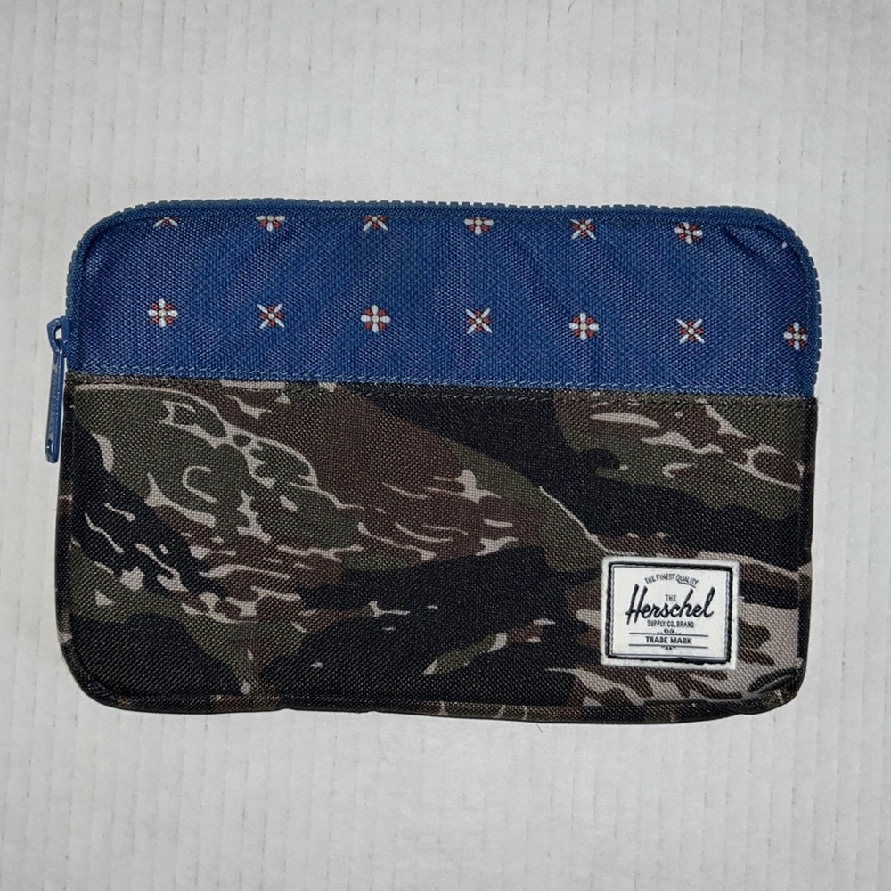 Herschel Anchor Ipad Mini Case Tiger Camo - Picture 2 of 7